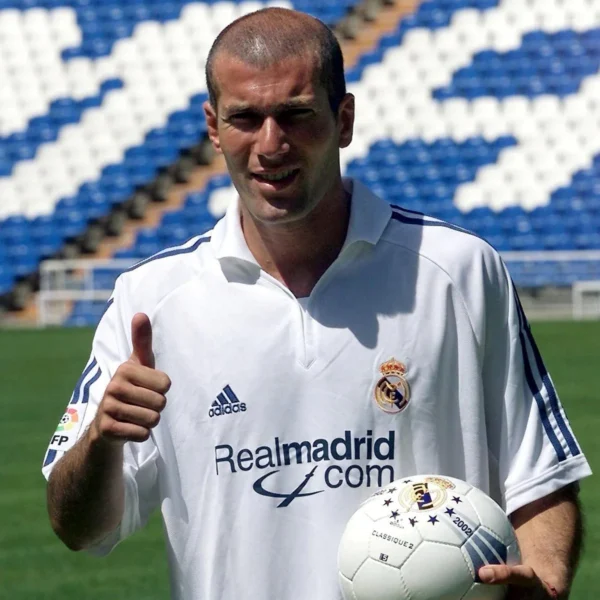 REAL MADRID 2001/02 - Imagen 2